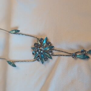 Stunning Crystal Blue Floral Vintage Necklace